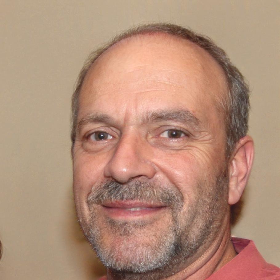 Portrait de Dimitri Rousseau, développeur de solutions financières